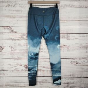 Manduka Crescent Moon Print Yoga Leggings Womens Size S Fitness Gym